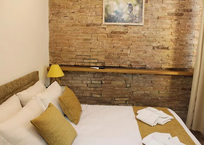 Pedieos ゲストハウス ニコシア